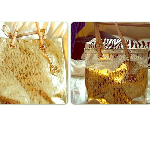 ❤Beautiful gold metallic Michael Kors purse 💘👜💁