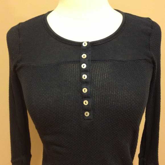 ❌SOLD in bundle❌ Splendid Waffle Rib Henley - Picture 2 of 4