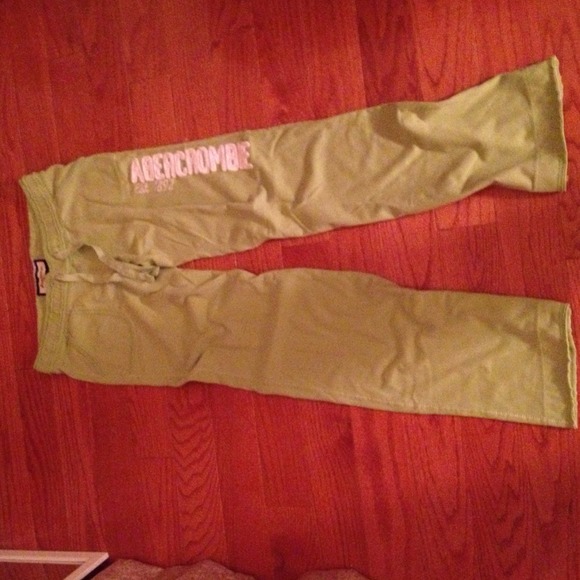 A&F LIGHT GREEN PANTS