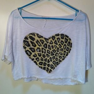 Cute white crop top only been worn once