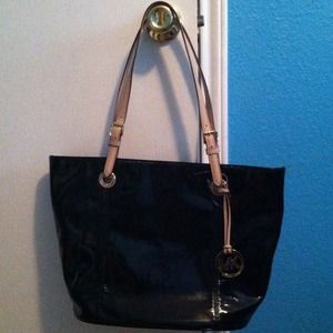 Sold !!! Michael Kors