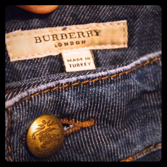 🎀SOLD🎀 Burberry London Jeans 🎀SOLD🎀