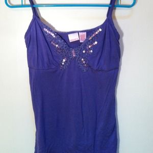 Purple tank top! Perfect for summer