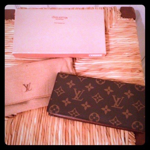 Louis Vuitton Canvas Wallet