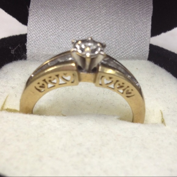 (REDUCED) Beautiful Heart Gold with Diamonds Ring - Picture 2 of 2