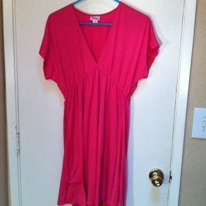 Super cute mid length dress