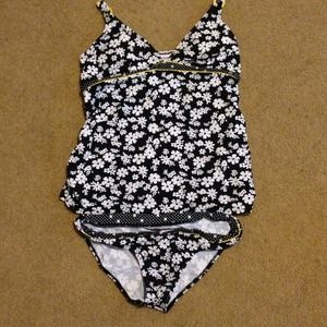 Floral maternity bathing suit