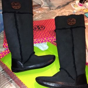 Authentic Tory Burch brand new shearling boots!