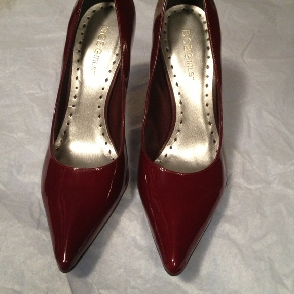 BCBG pumps