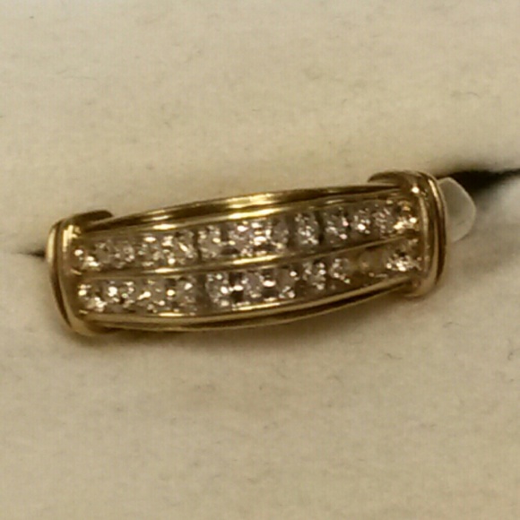 Tell MOM just how special she is with this ring!!! - Picture 4 of 4