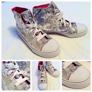 ON HOLD for @achiacchia