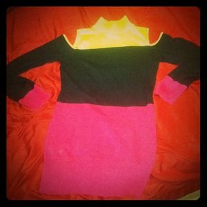 Sexy multi color shoulder cut out sweater