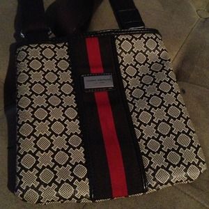 Tommy Hilfiger body bag