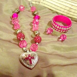 Pink beaded necklace/earring set