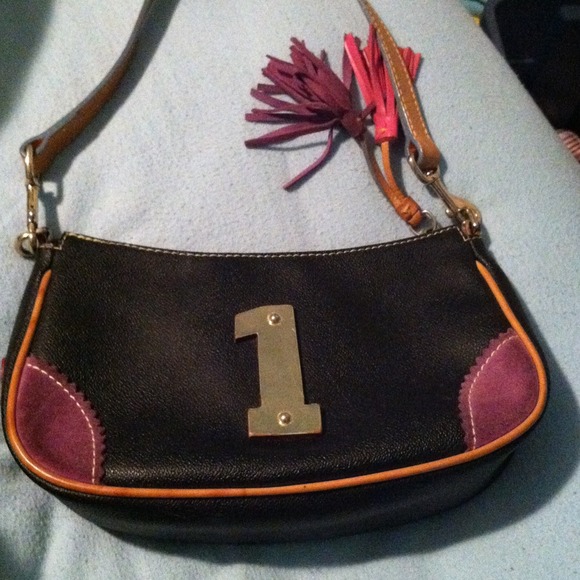 Lindsay Lohan dooney & Burke bag - Picture 2 of 4