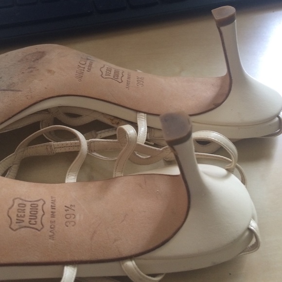 Jimmy Choo Authentic - Picture 3 of 5