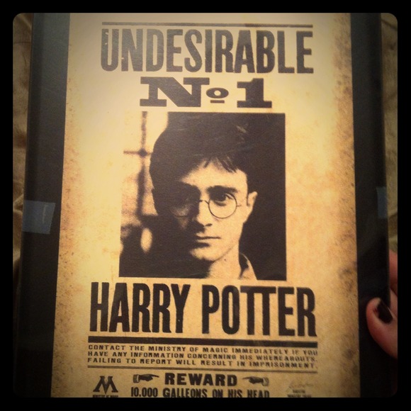In original packaging ! Harry potter plated pic