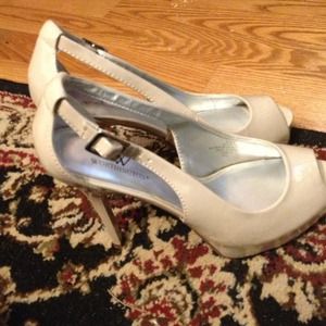 🔴Reduced🔴Beige high heels fairly new