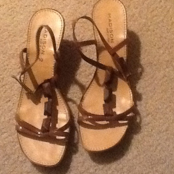 SOLD BUNDLED Cute sandals