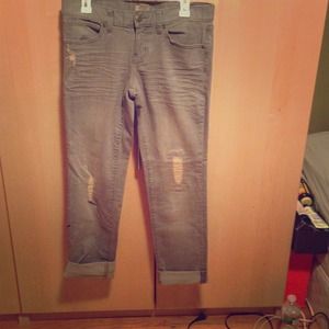 Gray boyfriend cut jeans.
