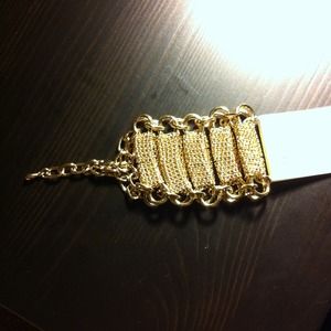 Brand New!! Gold bracelet