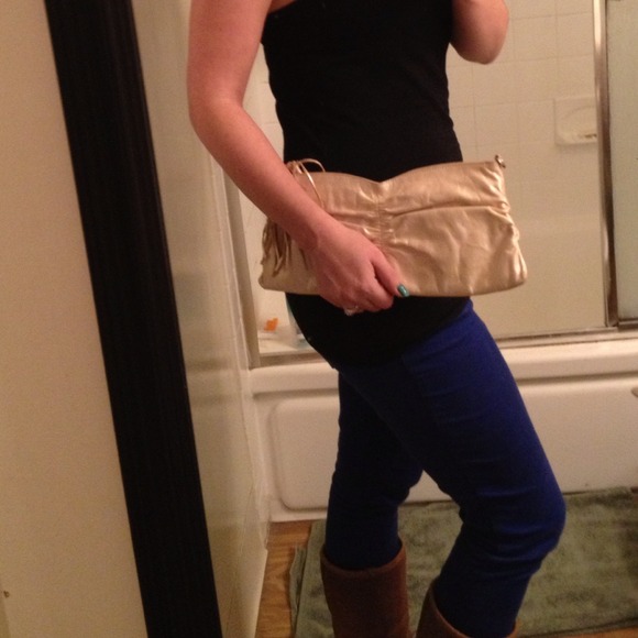 TRADED: @mako10 Hobo International beige clutch