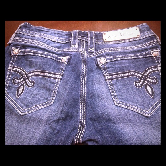 💢SOLD💢 Rock Revival Cameron Straight jeans - Picture 1 of 4
