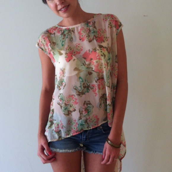 Lovely Pink Light Green Nude Floral High Low Top S - Picture 2 of 3