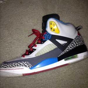 ✋✋✋sold!✋✋✋✋Jordan's spizike. Size 9 men's