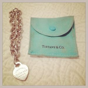 Tiffany & Co. Return to Tiffany charm bracelet.
