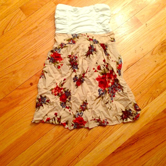 Wet seal dress with tie in back