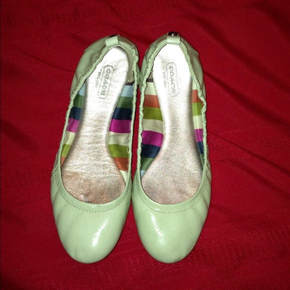 ✂REDUCED✂COACH Delight Soft Patent Leather