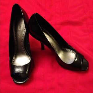 BCBG Patent shine black peep toes!