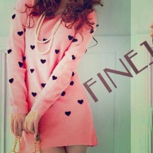 SOLD!💋 Pink heart knitted tunic/dress!