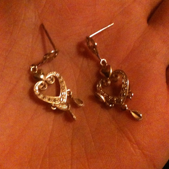 Small 14k gold earrings w/o backs