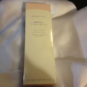 "SOLD". Time Wise 3 in 1 cleanser