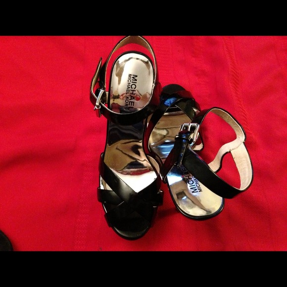AUTHENTIC MICHAEL by Michael Kors platform