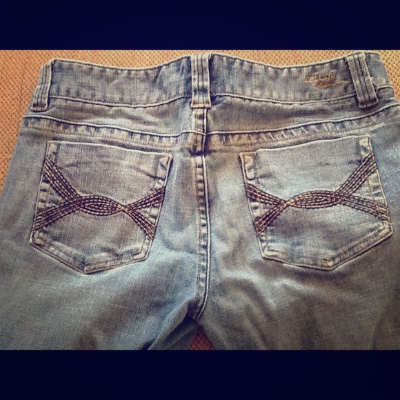 Boot cut jeans