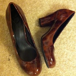 Shiny brown heels (2 inches)