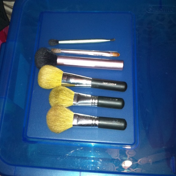 |SOLD|Make up brushes !