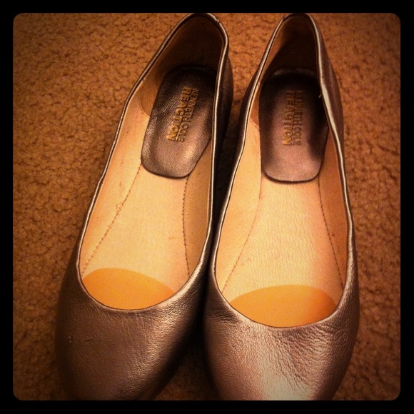 Kenneth Cole "Slip On By Flat" Silver
