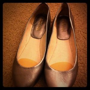 Kenneth Cole "Slip On By Flat" Silver