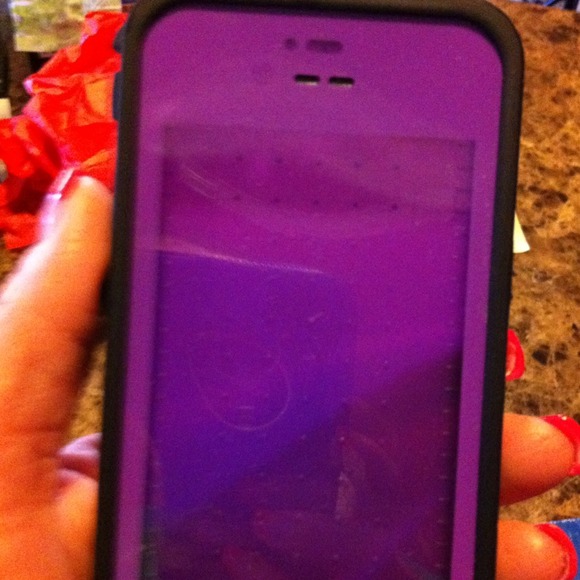 Price reduced!!!!Purple Life proof case for 4 4s