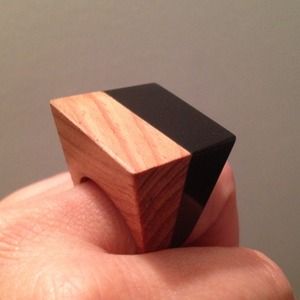 Bold geometric ring