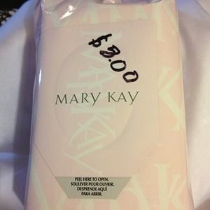"Sold". Facial Cleansing Cloths
