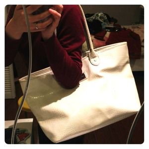 50% off Tommy Hilfiger white handbag. Leather.