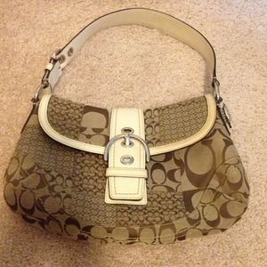 Coach Signature Purse