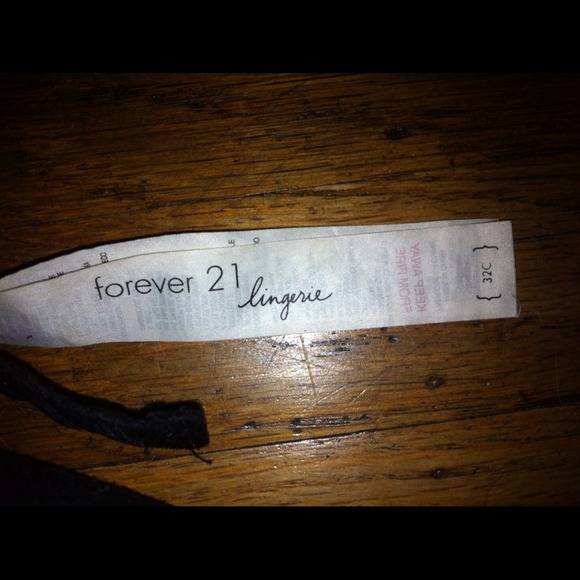 Lace bra - Picture 3 of 3