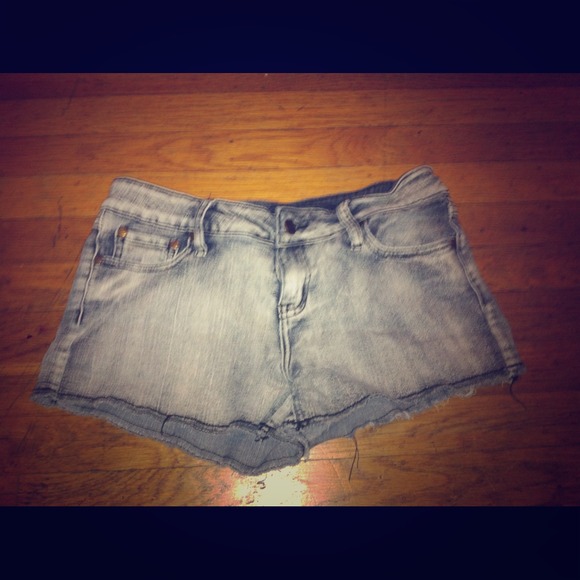 Short shorts