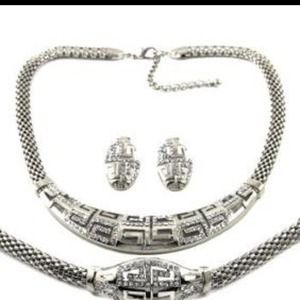 Chic necklace earring bracelet set